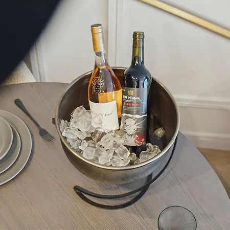 Apartment 2br West End Near Botanic Gardens