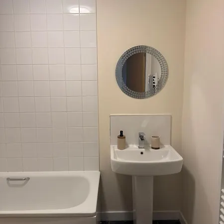 2br With Parking Near Southside And Queens Park Appartamento Glasgow