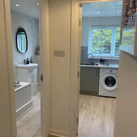 Modern In West End, Free Parking Apartament Glasgow