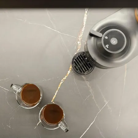 Apartment 2br West End Near Botanic Gardens