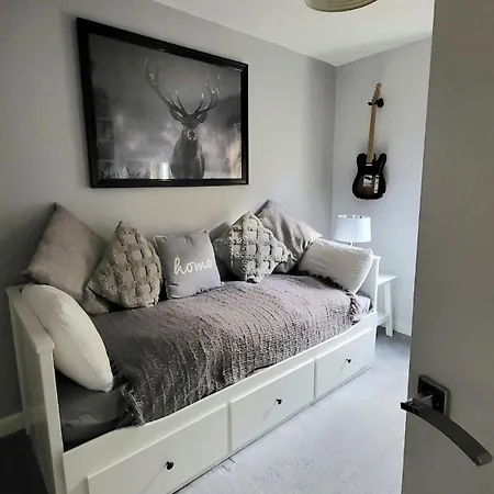 Holiday home Cosy 2 Bed South Glasgow