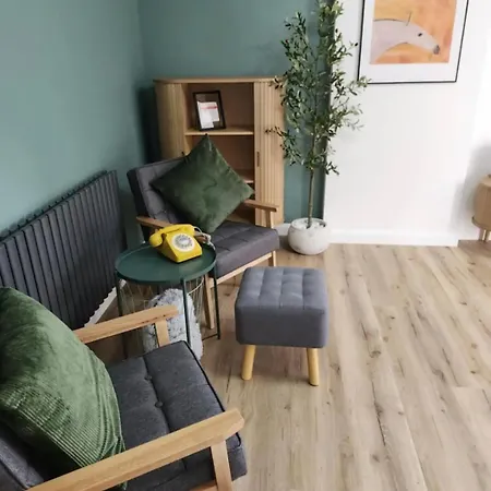 Urban 4br House - Free Parking 펜션 글라스고