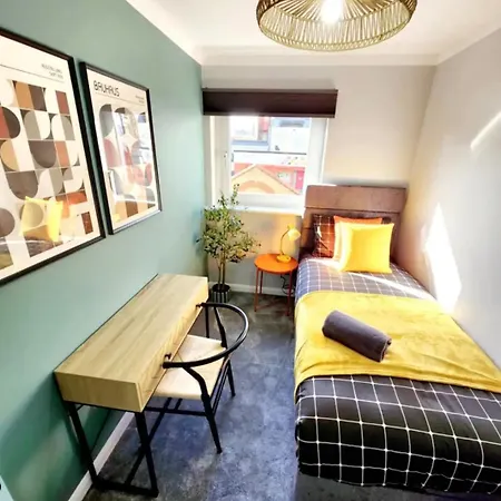 Urban 4br House - Central-free Parking-no Party * غلاسغو