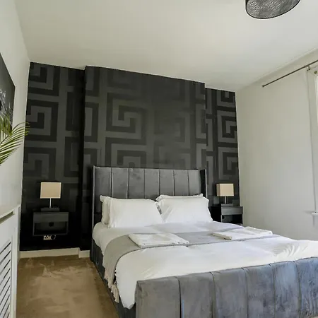 Hébergement de vacances 2 Bdr House At Caledonia Luxe Short Lets & Serviced