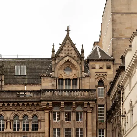 Moment Blythswood St