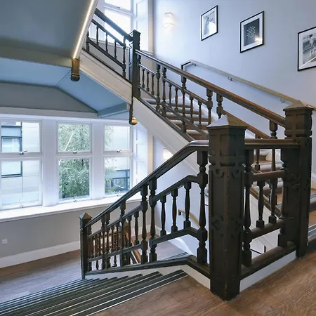 For Students Only - The Ballet School In * Glasgow