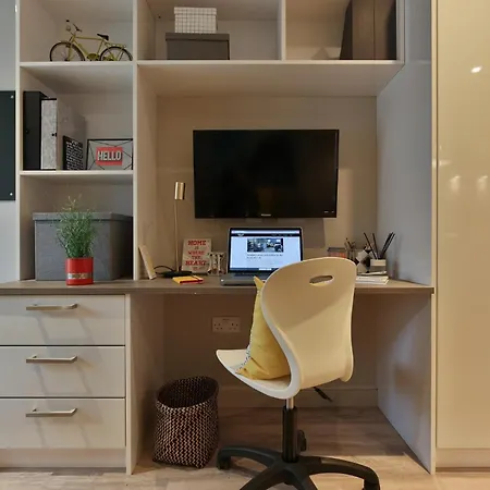 For Students Only - Willowbank In 아파트