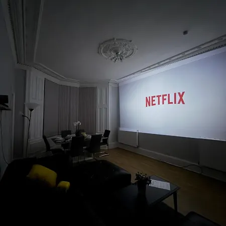 Free Pool Table Cinema Tabletennis Airhockey *