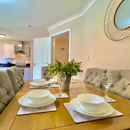 Stylish With Free Parking Near Town * Glasgow