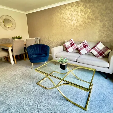 Stylish With Free Parking Near Town * 글라스고