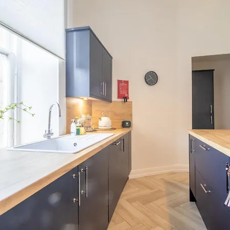 شقة Pass The Keys Victoria Road Queens Park View *