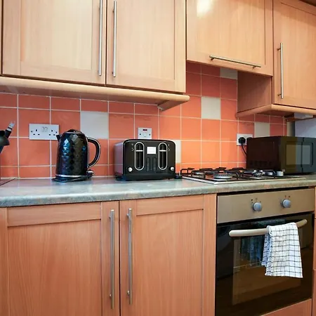 Appartement Group 3br Close To Hydro And Secc With Parking