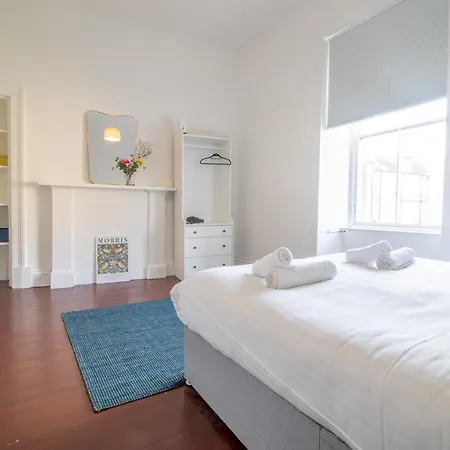 Pass The Keys Victoria Road Queens Park View *