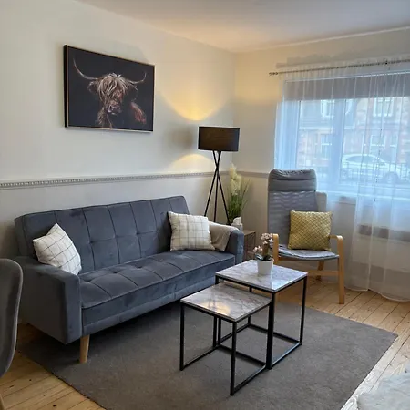 Modern In West End, Free Parking Appartement Glasgow