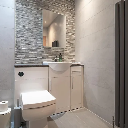 Centre With Free Secure Underground Parking