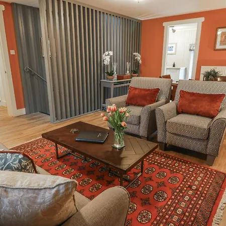 The Coach House - Holmwood גלאזגו