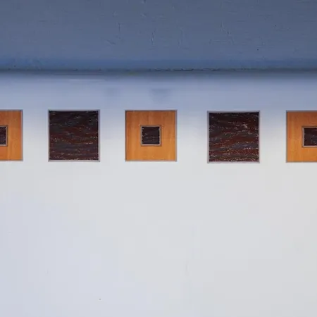 2bed East End Gem With Free Parking