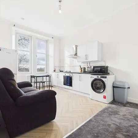 West End Traditional Flat With Free Parking Apartament