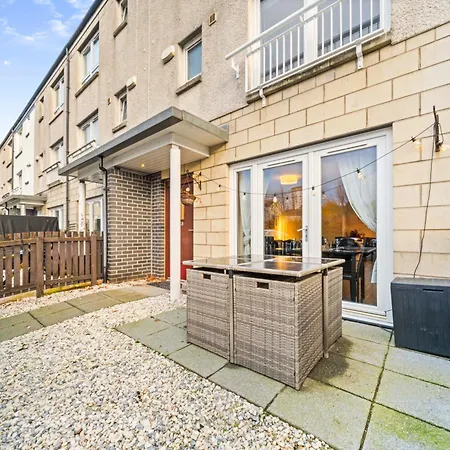 別荘 Urban Elegance - Spacious 5-bed In *