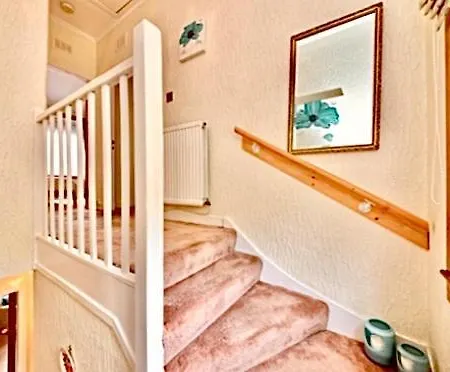 Cosy 2-bed * Glasgow