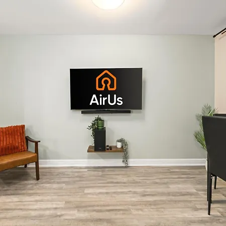 Urban Elegance - Spacious 5-bed In *