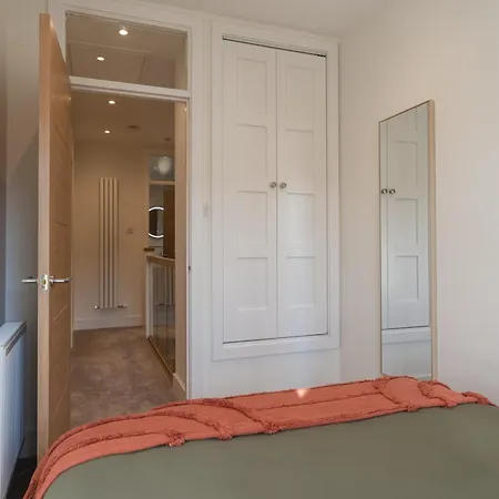 Сasa de vacaciones Henderson House - West End 3 Bedroom Family
