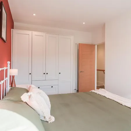 Henderson House - West End 3 Bedroom Family Сasa de vacaciones Glasgow