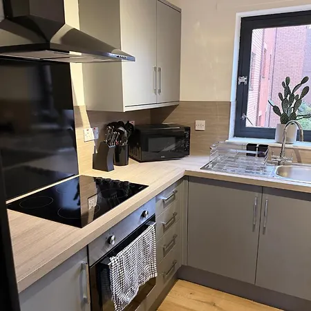2br Sleeps 4 Albion Gate Centre Apartment *