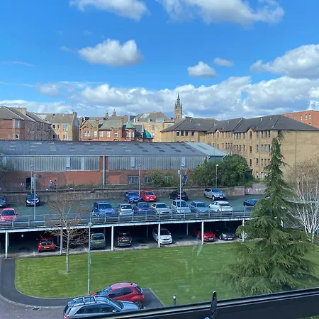Modern 2 Bedroom Flat In Finnieston, With Private Parking Apartamento *