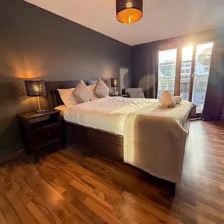 Riverside 1bd - Balcony & Parking Hydro Secc Apartman