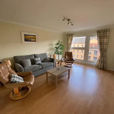 Modern 2 Bedroom Flat In Finnieston, With Private Parking Apartment Glasgow