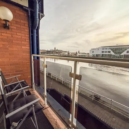 Riverside 1bd - Balcony & Parking Hydro Secc