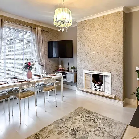 Quite And New House, Commore Drive *