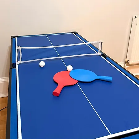 Free Pool Table Cinema Tabletennis Airhockey Lägenhet Glasgow