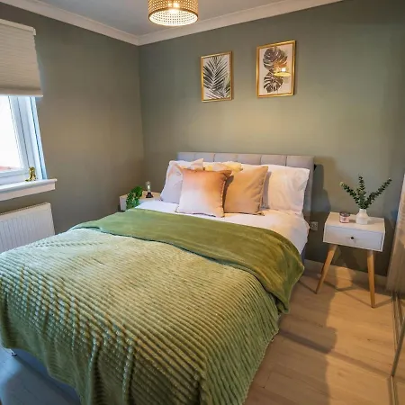 Cosy Barrowlands Stay-spacious & Free Parking Apartment