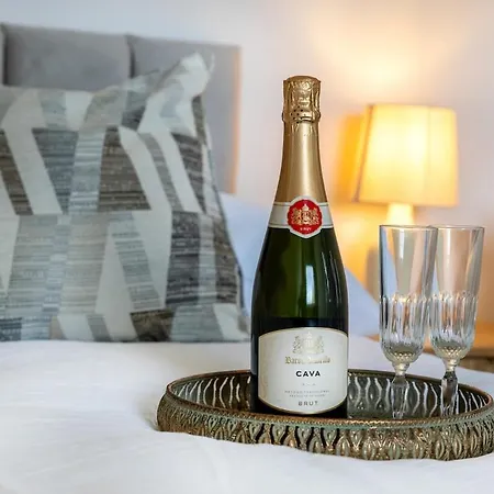 Apartamento Modern 3 Bedroom In Kings Park Glasgow