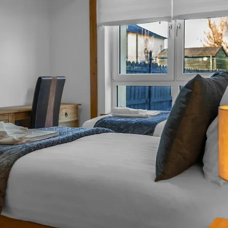 Appartement 3 Bedroom Apartment - Glasgow Cromdale St - Sleeps 5 - Contractors, Business & Relocations - Free Parking *