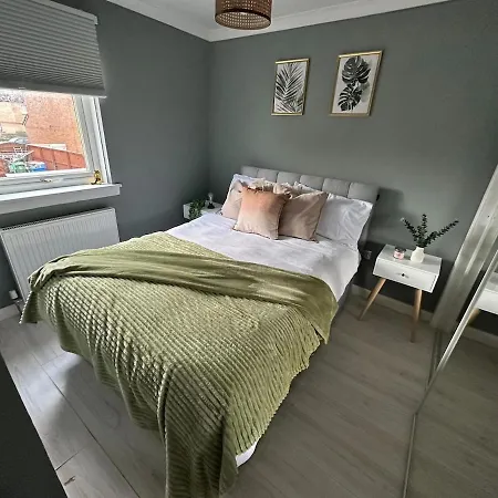 公寓 Cosy Barrowlands Stay-spacious & Free Parking