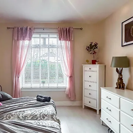 Quite And New House, Commore Drive *