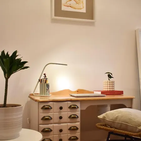 Luxury Historic City-centre Flat & Free Parking Glasgow