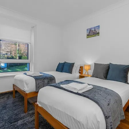 Appartement 3 Bedroom Apartment - Glasgow Cromdale St - Sleeps 5 - Contractors, Business & Relocations - Free Parking Glasgow