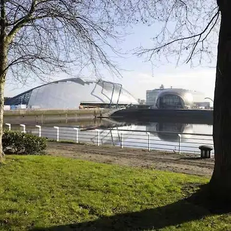 Apartmán Bright 3 Bed Overlooking The Clyde Sec & Hydro *