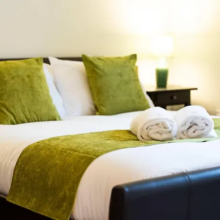 Family Getaway In Southside Apartment *