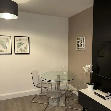 Сasa de vacaciones Beautifully Designed Pollok House Glasgow