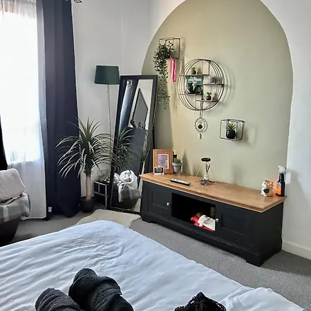 Appartement 2 Bedroom Fully Furnished Apartment *