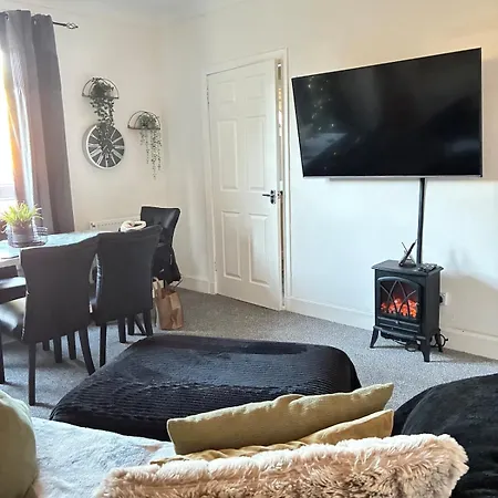 2 Bedroom Fully Furnished Apartment Appartement Glasgow