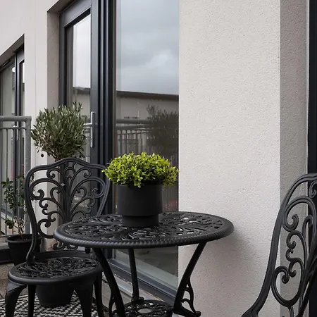 Newly Renovated 3 Bedroom Modern House Dom wakacyjny Glasgow