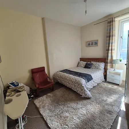 Apartamento Cosy And Bright 3-bedroom Flat Glasgow