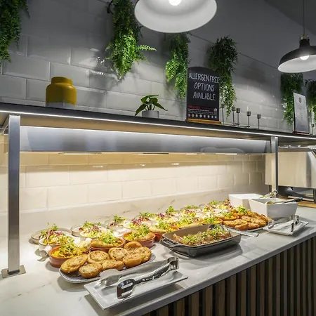 Novotel Centre Hotel 4*