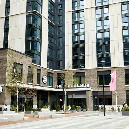 Hotel The Social Hub 4*